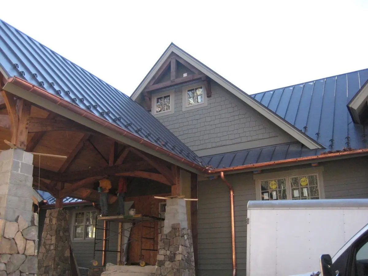 Craftsman Roofing team delivering quality roofing work in Lake City